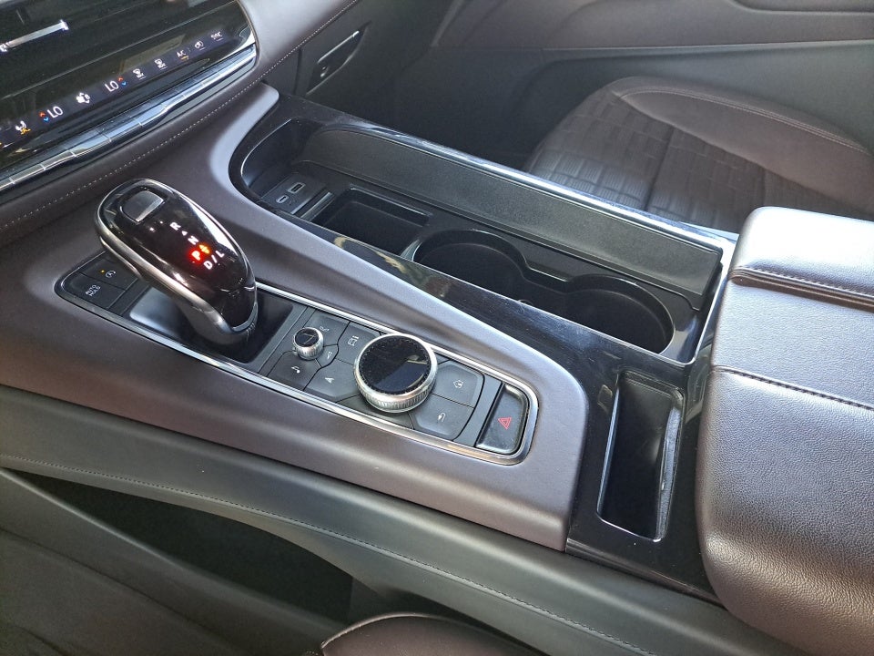 2024 Cadillac Escalade 4WD Sport Platinum