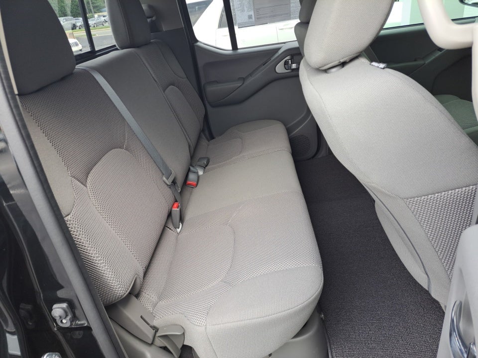 2021 Nissan Frontier SV