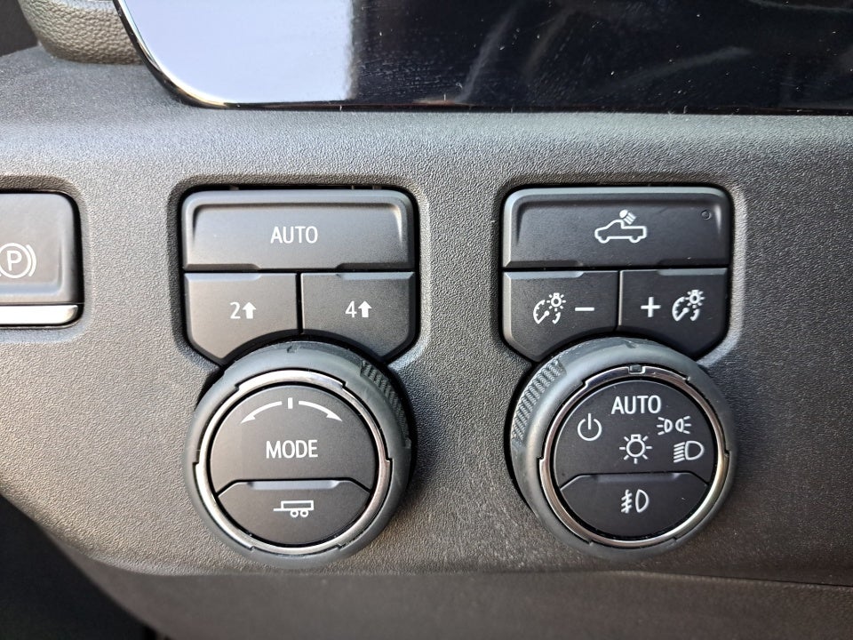 2023 Chevrolet Silverado 1500 4WD Crew Cab Short Bed RST