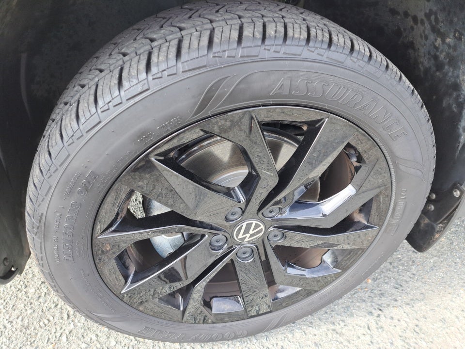 2023 Volkswagen Taos SE