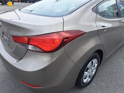 2016 Hyundai Elantra SE