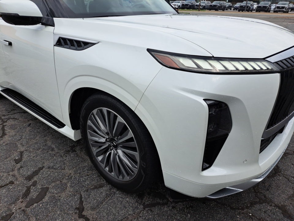 2025 INFINITI QX80 SENSORY