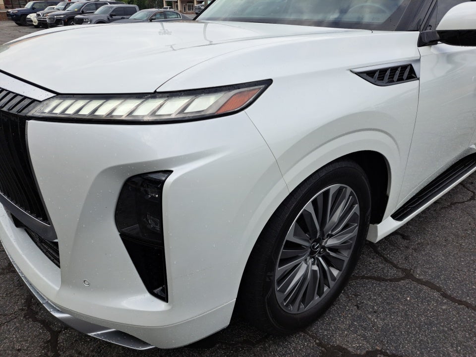 2025 INFINITI QX80 SENSORY