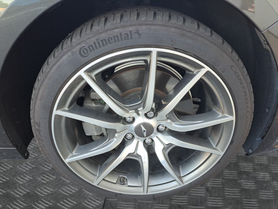 2023 Genesis G70 3.3T