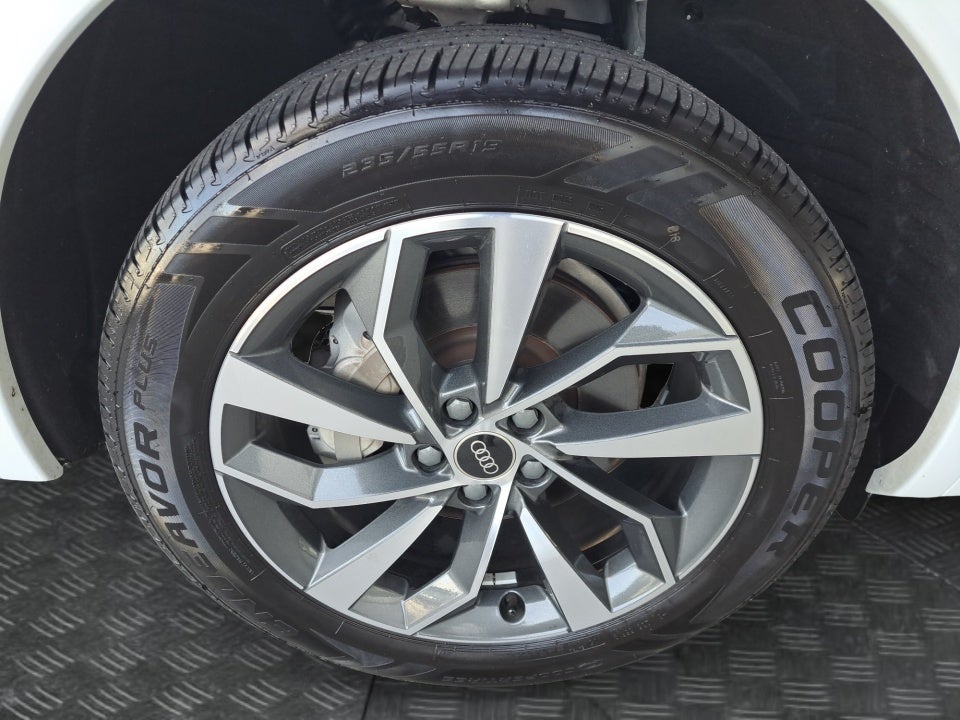 2024 Audi Q5 S line Premium Plus