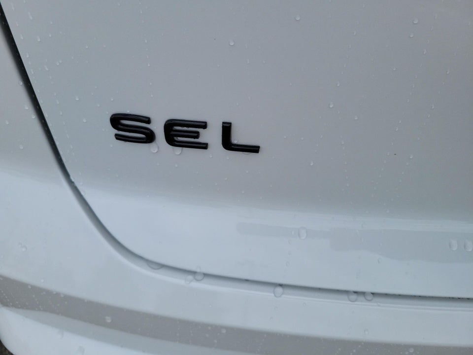 2026 Volkswagen Atlas Cross Sport SEL R-Line Black