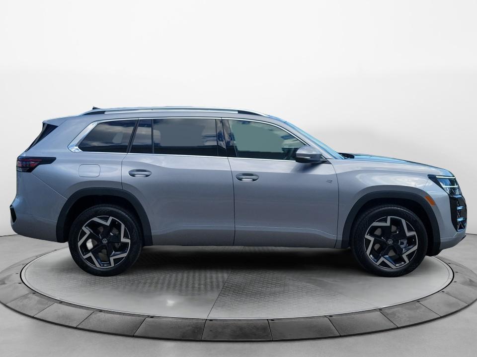2027 Volkswagen Atlas SEL R-Line
