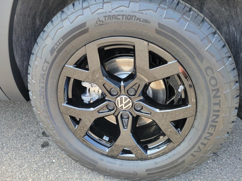 2026 Volkswagen Atlas Peak Edition