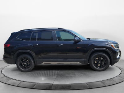 2026 Volkswagen Atlas Peak Edition