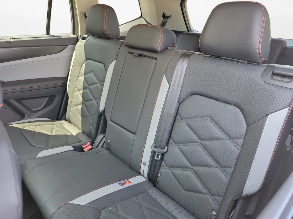 2026 Volkswagen Atlas Peak Edition
