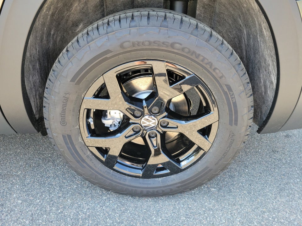 2026 Volkswagen Atlas Peak Edition