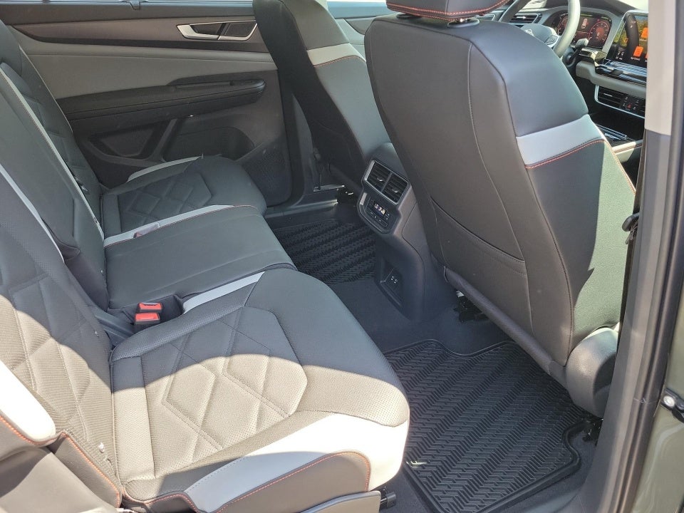2026 Volkswagen Atlas Peak Edition
