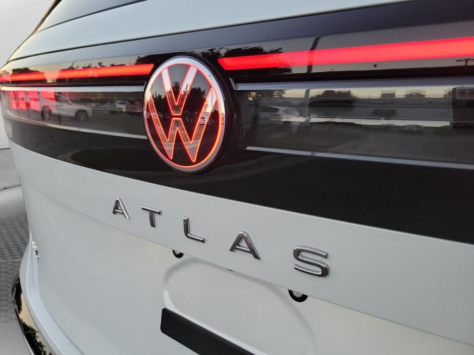 2027 Volkswagen Atlas SEL Premium R-Line