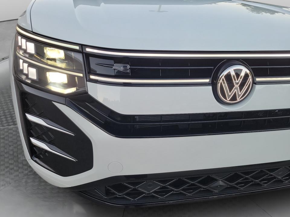 2027 Volkswagen Atlas SEL Premium R-Line
