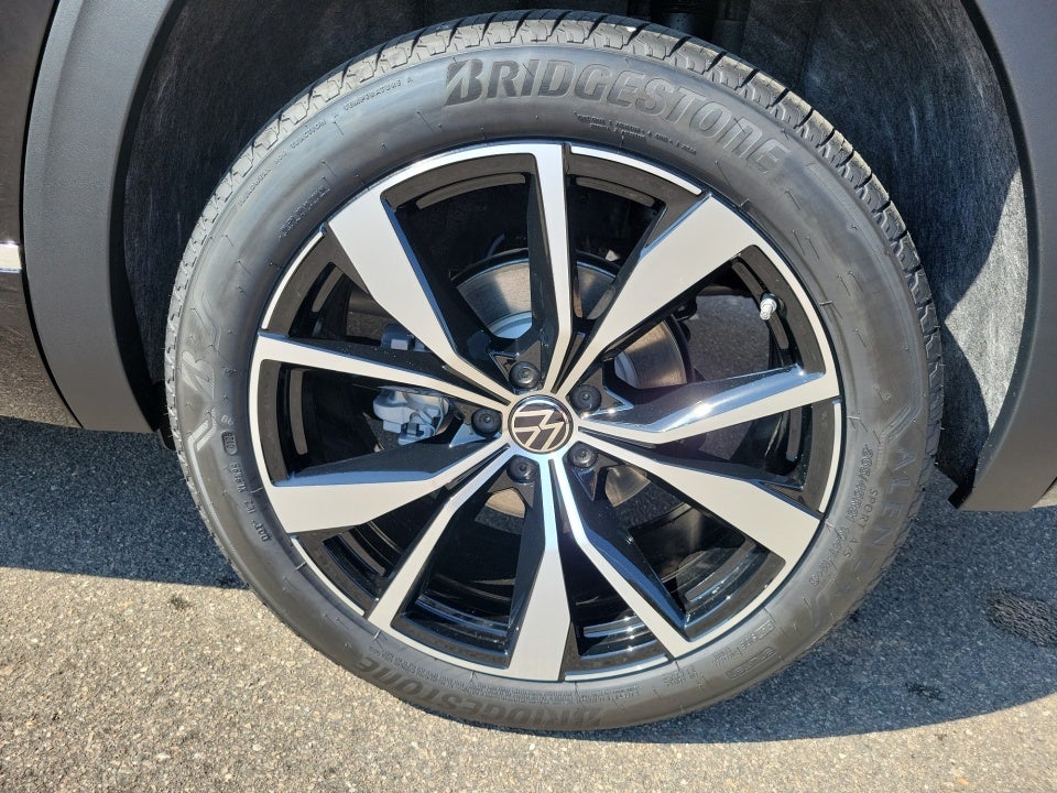 2026 Volkswagen Atlas SEL Premium R-Line