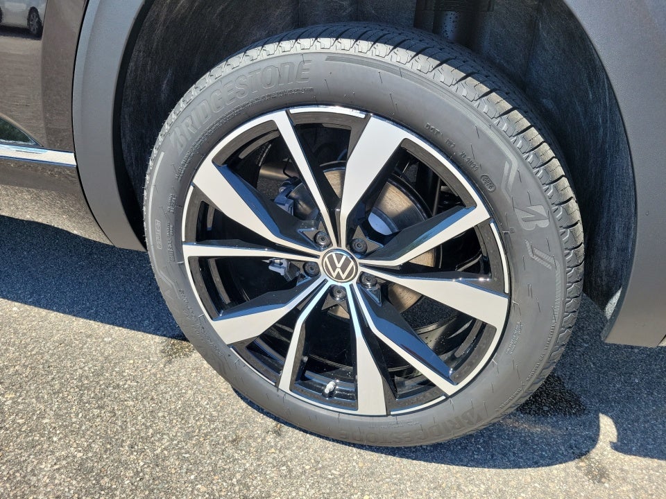 2026 Volkswagen Atlas SEL Premium R-Line