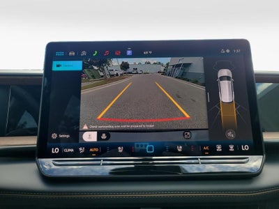 2027 Volkswagen Atlas SE w/Technology