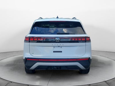 2027 Volkswagen Atlas SE w/Technology