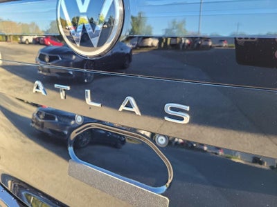 2027 Volkswagen Atlas SE w/Technology