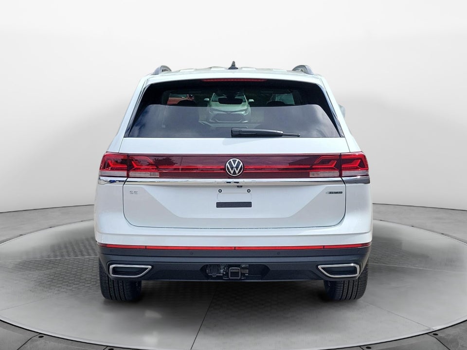 2026 Volkswagen Atlas SE with Technology