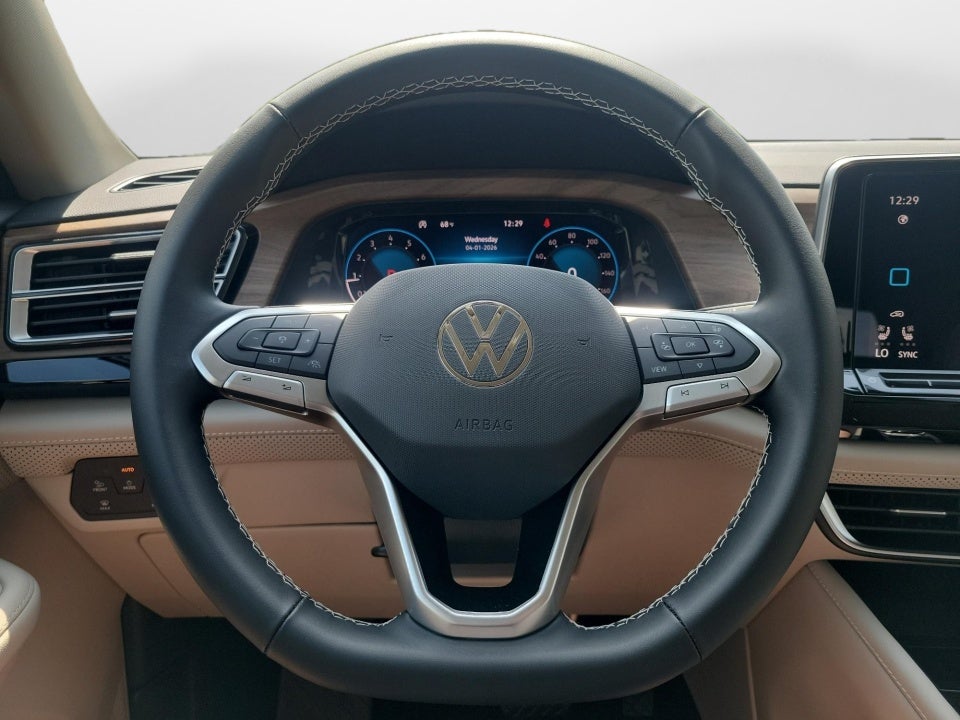 2026 Volkswagen Atlas SE with Technology