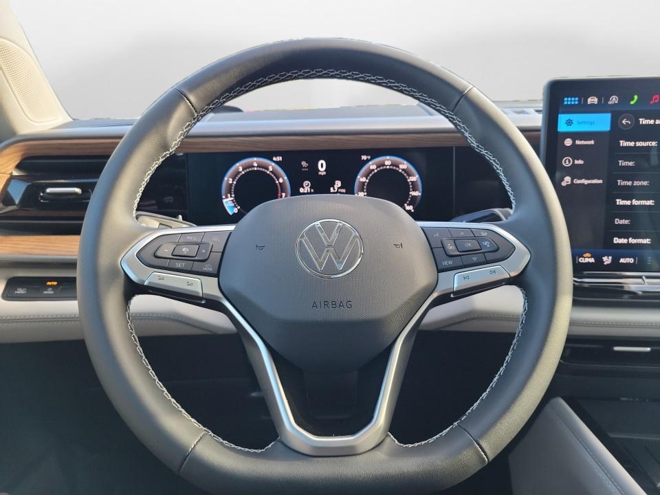 2027 Volkswagen Atlas SE w/Technology