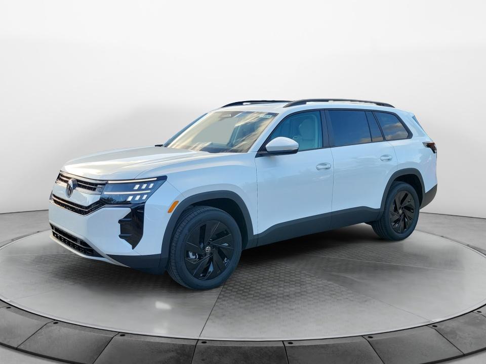 2027 Volkswagen Atlas SE w/Technology