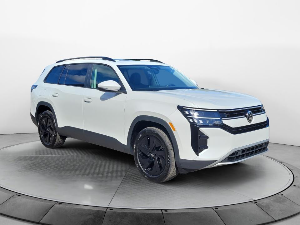 2027 Volkswagen Atlas SE w/Technology