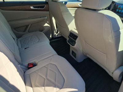 2026 Volkswagen Atlas SE with Technology