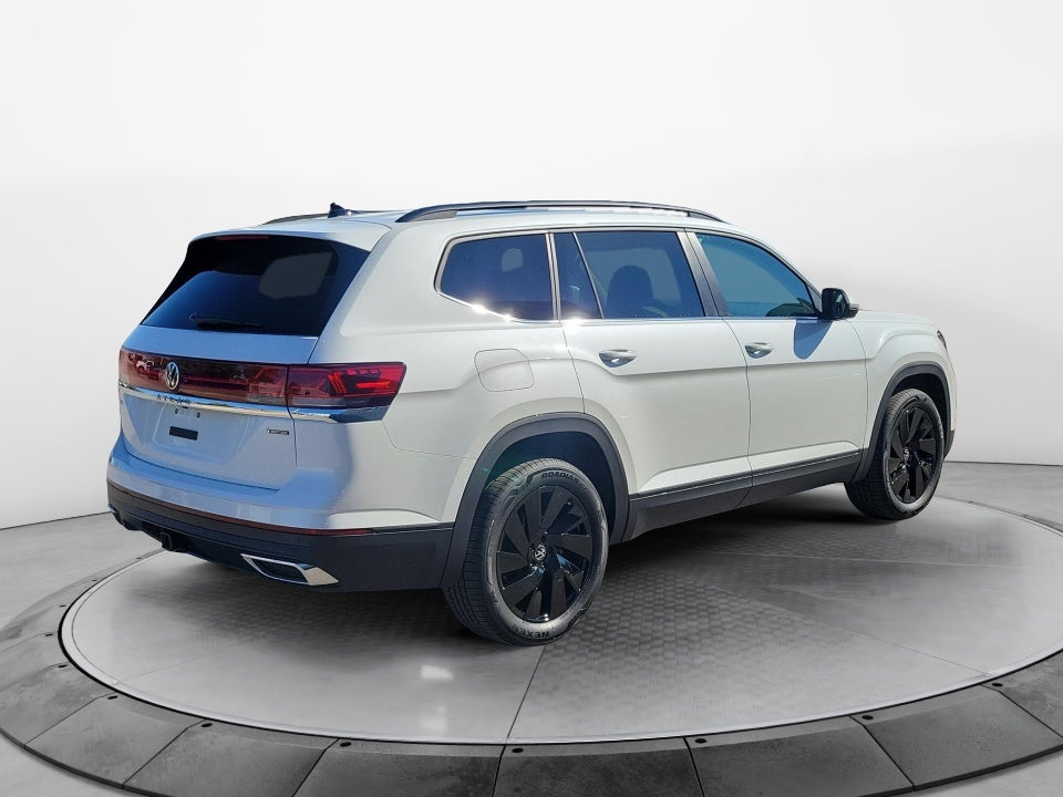 2026 Volkswagen Atlas SE with Technology