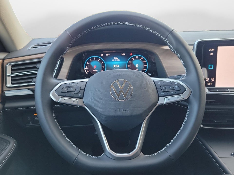 2026 Volkswagen Atlas SE