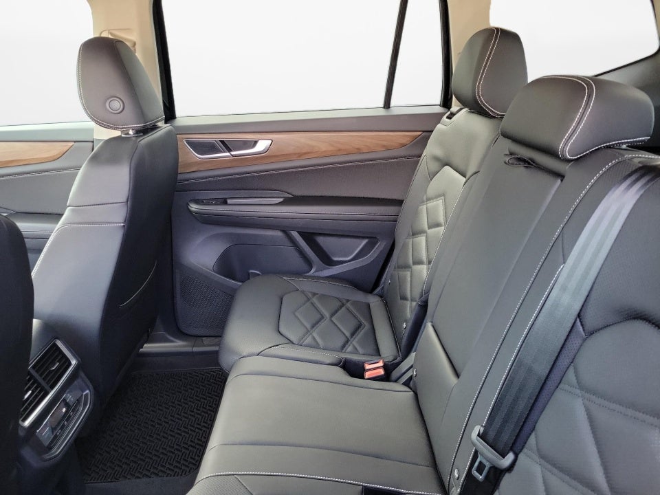 2026 Volkswagen Atlas SE