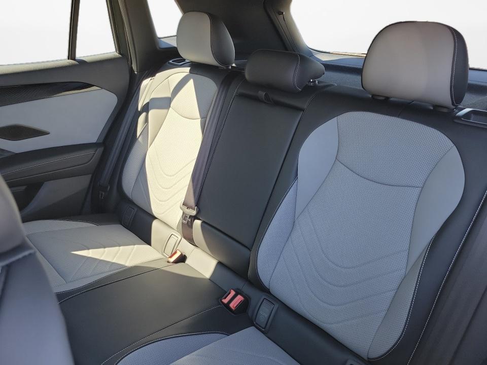 2027 Volkswagen Tiguan SE R-Line Black
