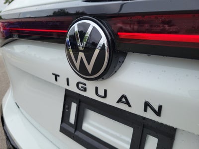 2026 Volkswagen Tiguan SE R-Line Black
