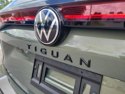 2026 Volkswagen Tiguan SE R-Line Black
