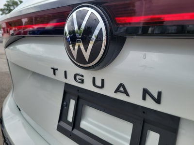2026 Volkswagen Tiguan SE R-Line Black