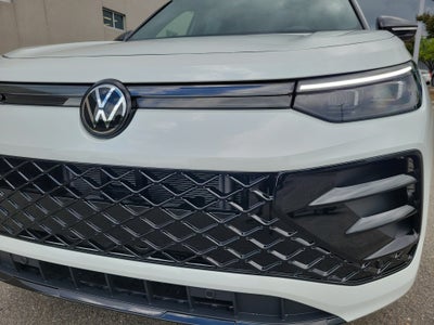 2026 Volkswagen Tiguan SE R-Line Black