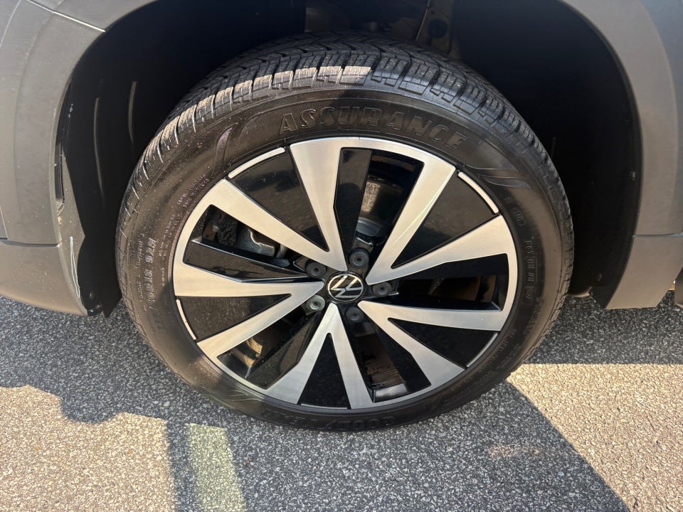 2023 Volkswagen Taos SE