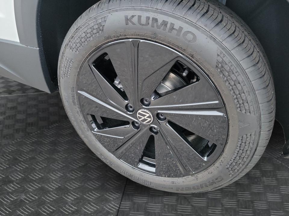 2027 Volkswagen Taos Sport
