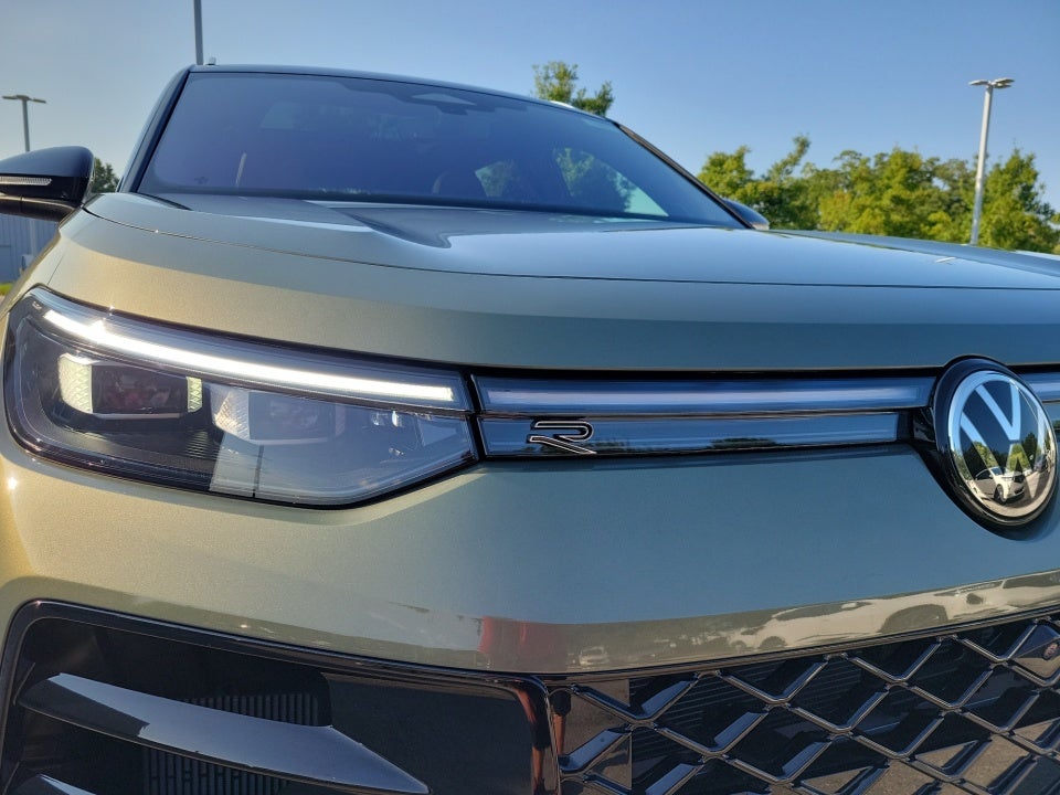 2026 Volkswagen Tiguan SEL R-Line Turbo