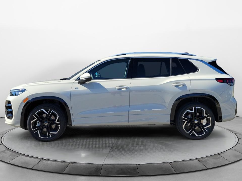 2027 Volkswagen Tiguan SEL R-Line Turbo