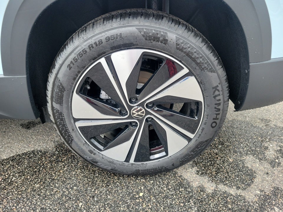 2026 Volkswagen Taos SE