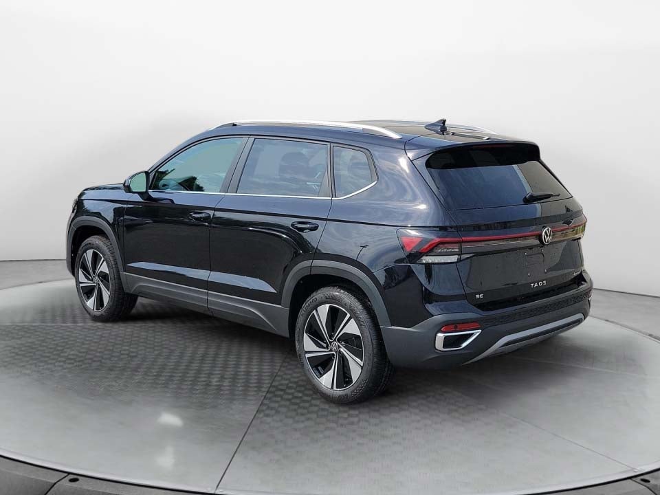 2026 Volkswagen Taos SE