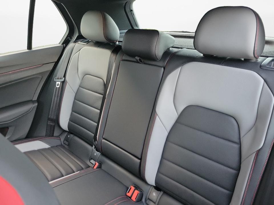 2026 Volkswagen Golf GTI SE