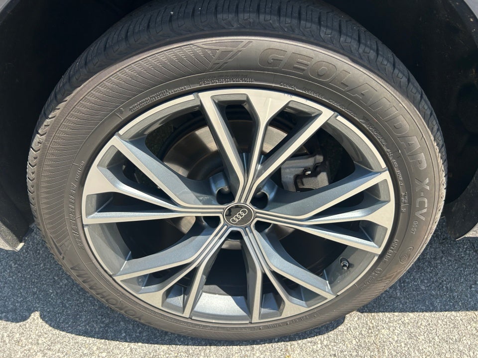 2025 Audi Q8 Premium Plus