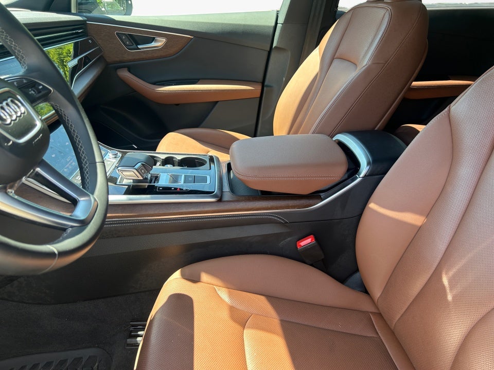 2025 Audi Q8 Premium Plus