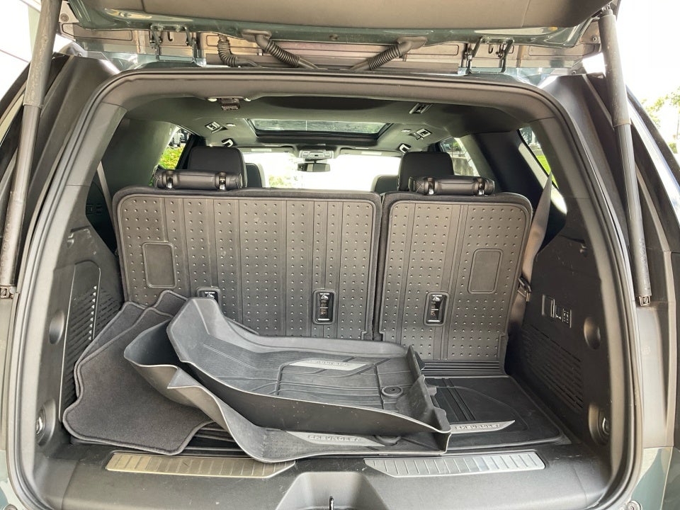 2025 Chevrolet Tahoe RST