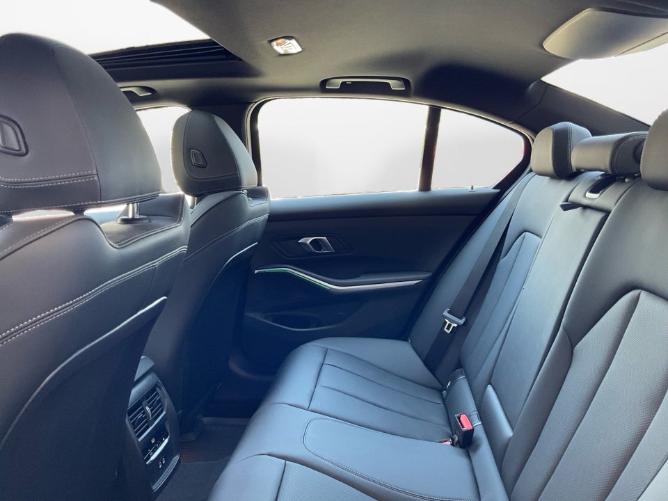 2024 BMW 330i xDrive