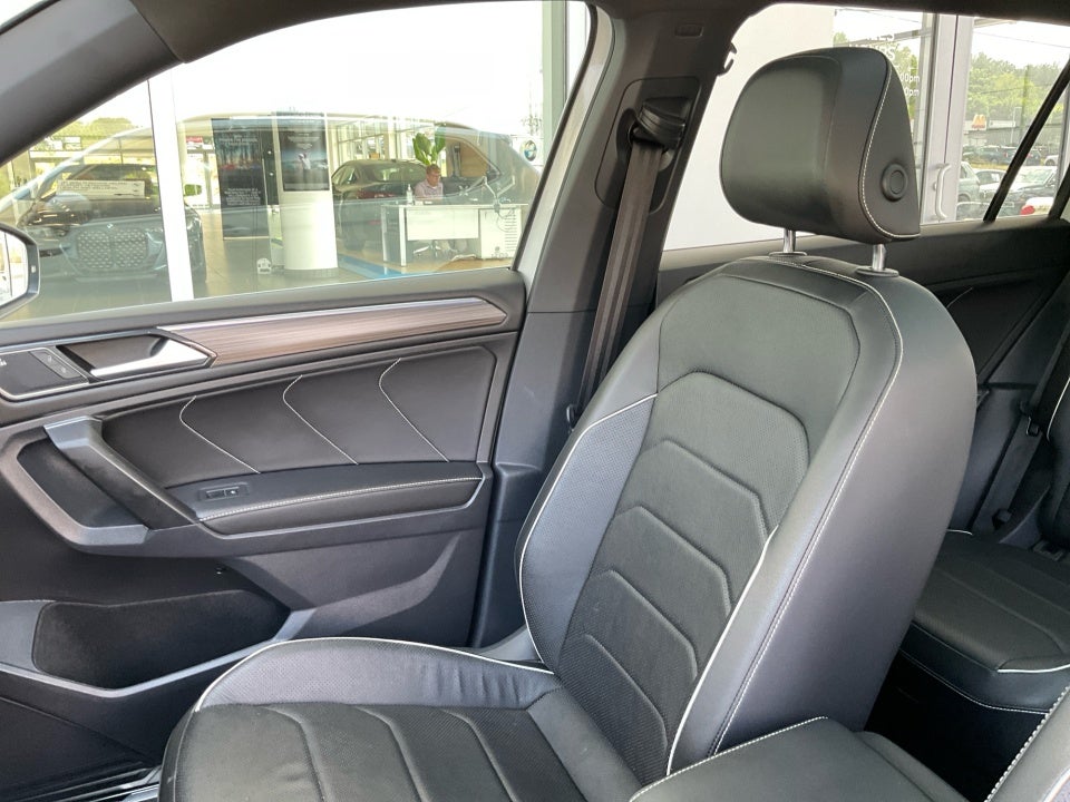 2022 Volkswagen Tiguan 2.0T SEL R-Line
