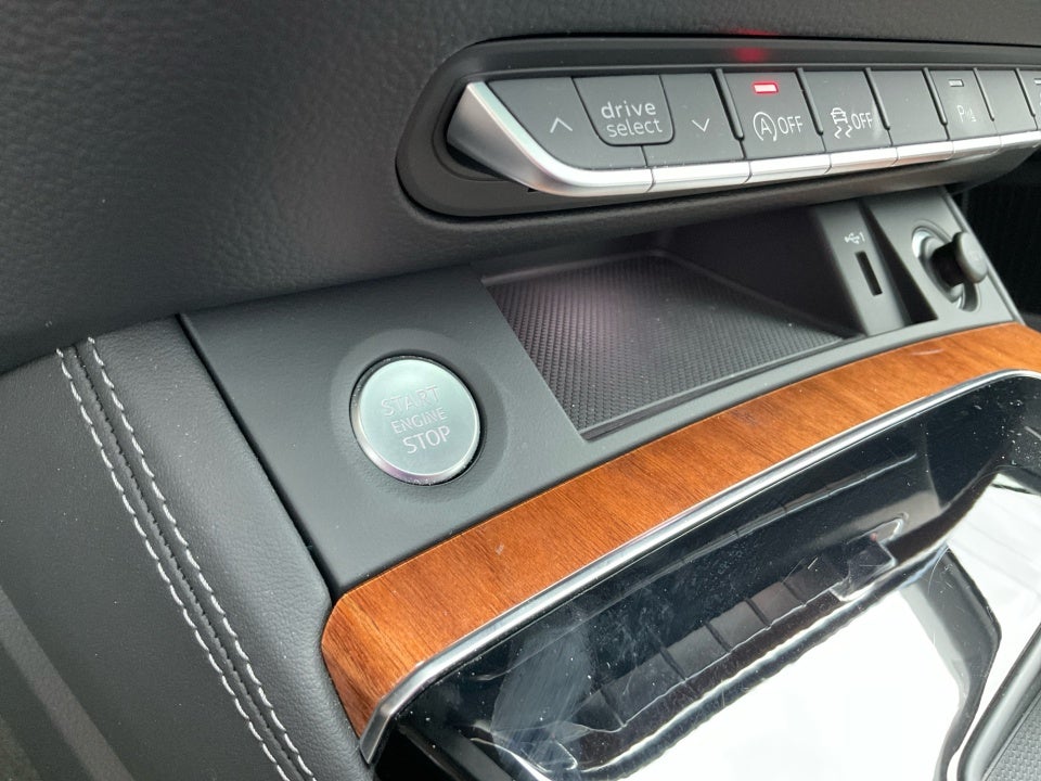 2023 Audi Q5 S line Premium Plus